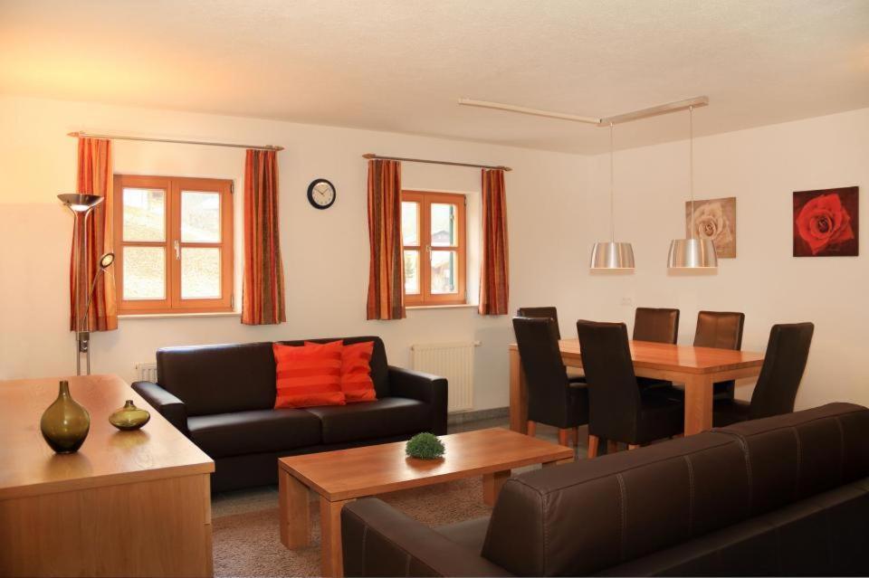 Chalet Zur Rose Apartment Berwang Bagian luar foto