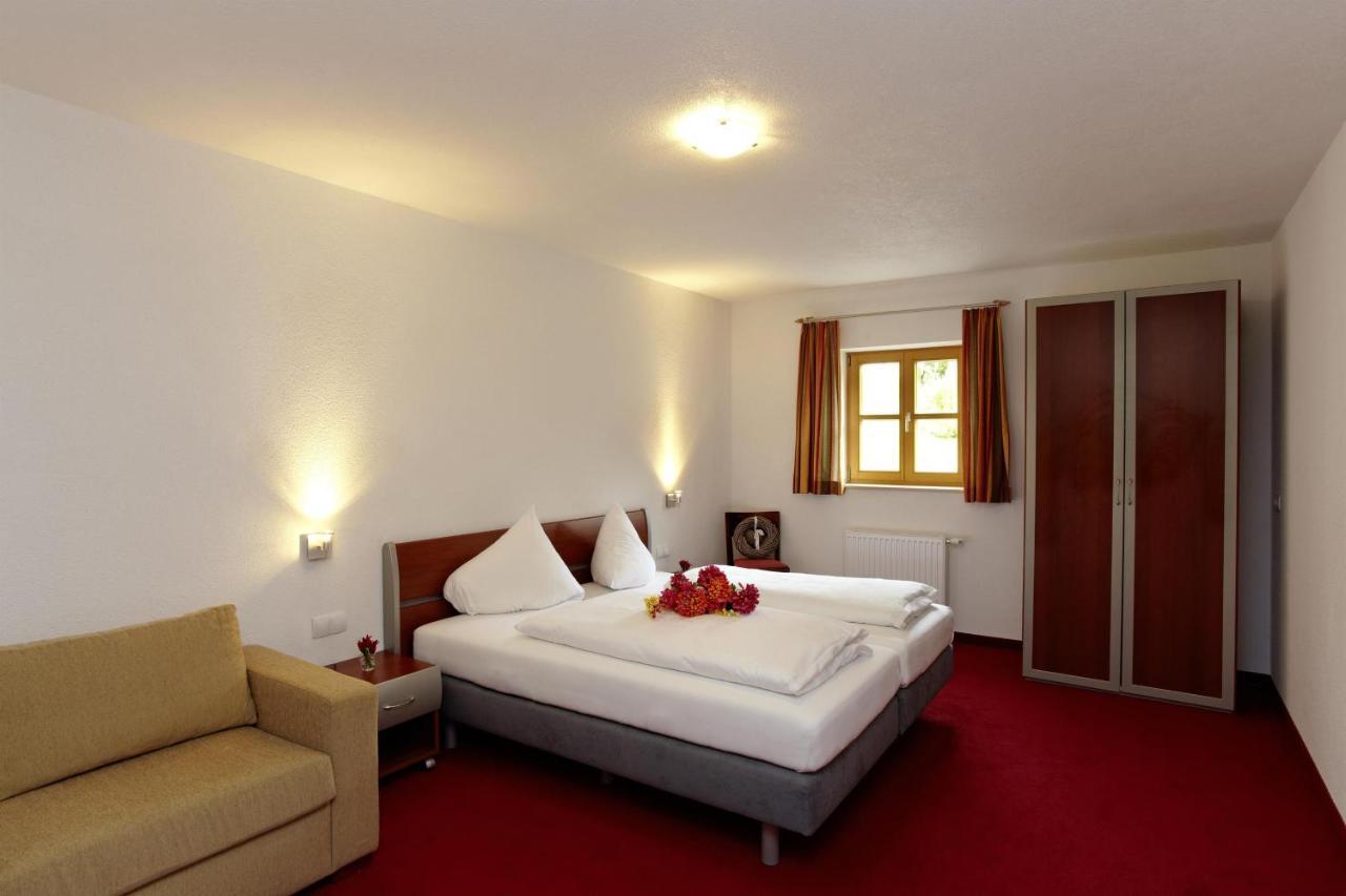 Chalet Zur Rose Apartment Berwang Bagian luar foto