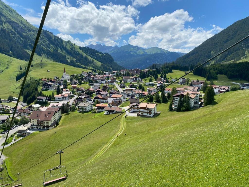 Chalet Zur Rose Apartment Berwang Bagian luar foto