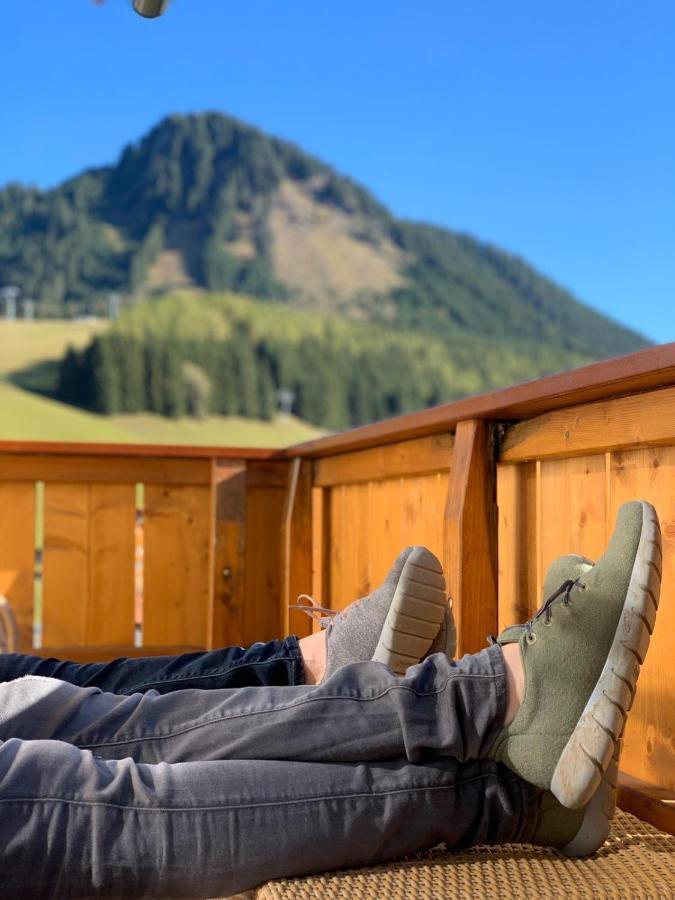 Chalet Zur Rose Apartment Berwang Bagian luar foto
